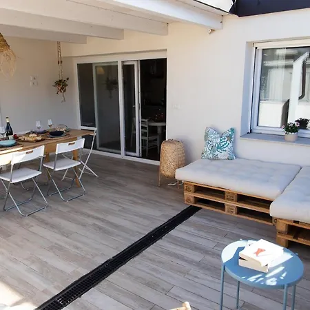 Zefiro Zona Mare E San Bartolo By Yohome Apartman