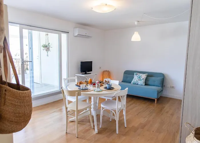 Zefiro Zona Mare E San Bartolo By Yohome