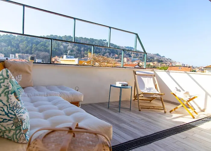 Zefiro Zona Mare E San Bartolo By Yohome