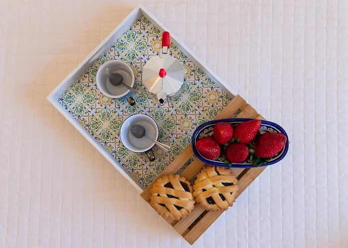 Apartment Zefiro Zona Mare E San Bartolo By Yohome *